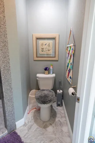 $414,900 | 1 Burlingwood Court, Burlington, KS 66839