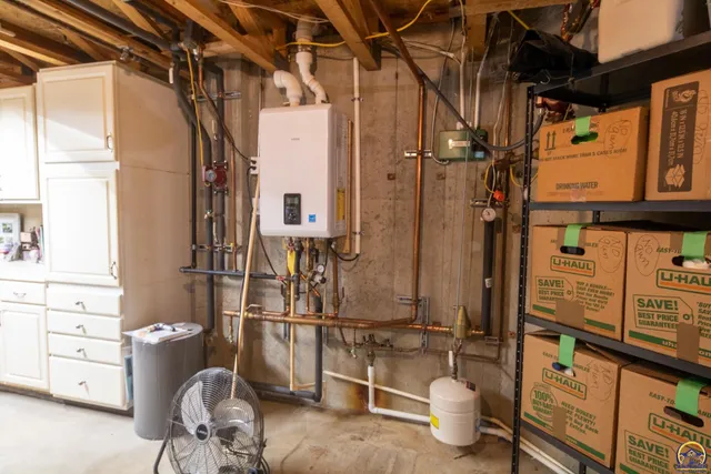 $414,900 | 1 Burlingwood Court, Burlington, KS 66839