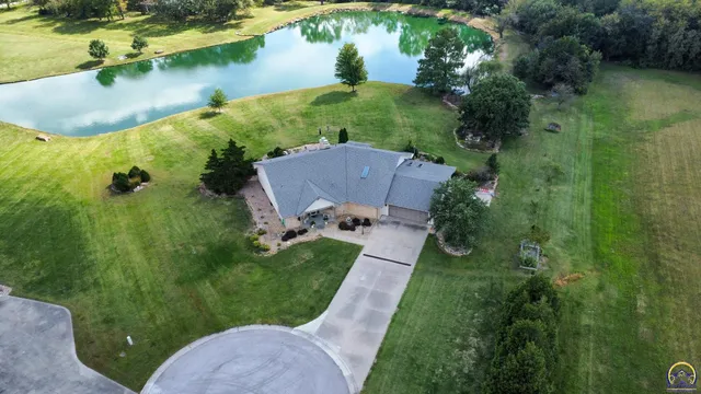 $414,900 | 1 Burlingwood Court, Burlington, KS 66839