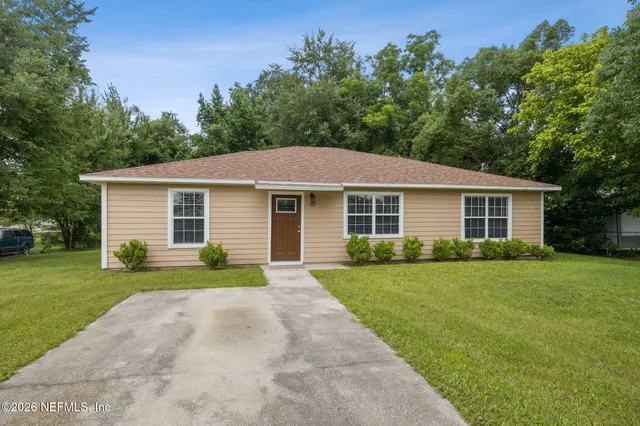 $280,000 | 423 South Boulevard, Macclenny, FL 32063