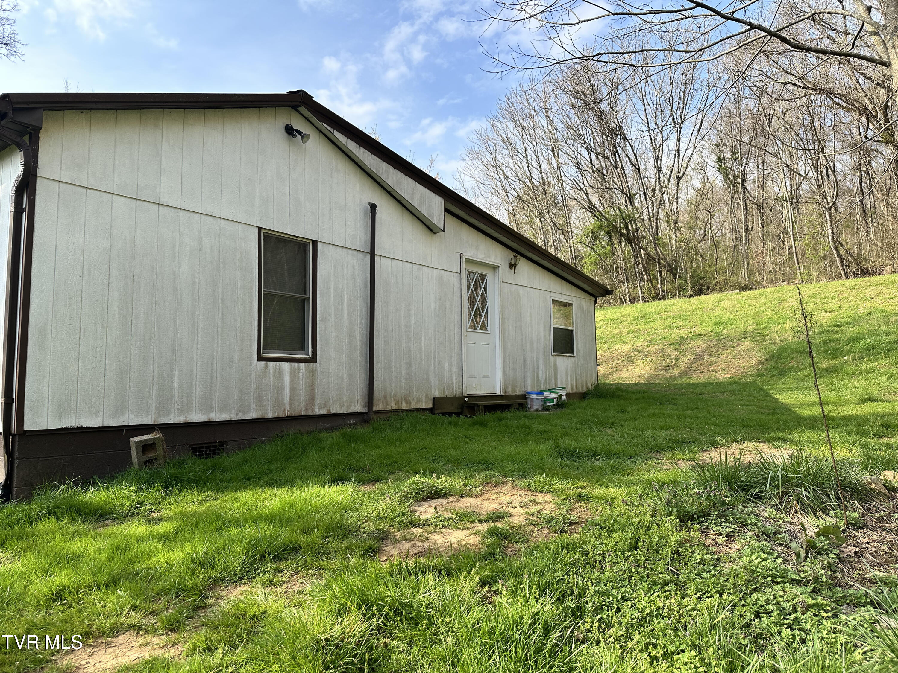 702 Speedwell Road Bulls Gap, TN 37711 - Photo 20 of 56 20 IMG_4863