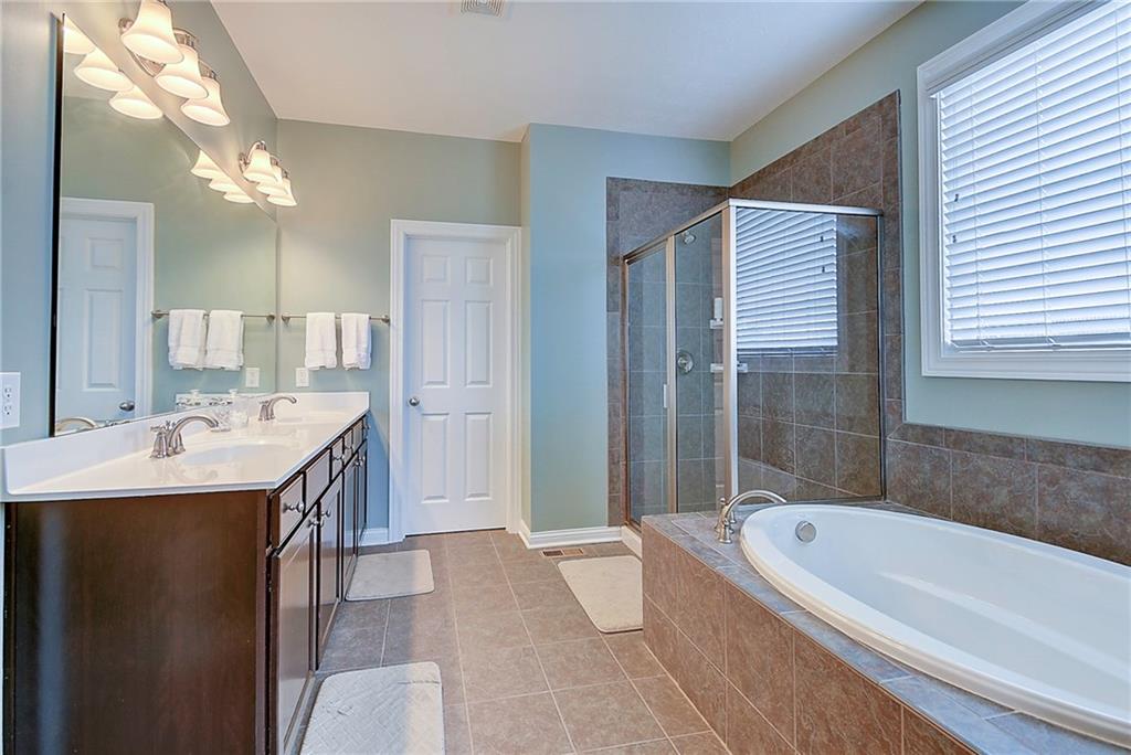 6118 Roxburgh Place Noblesville, IN 46062 - Photo 15 of 24 Gallery Image 15