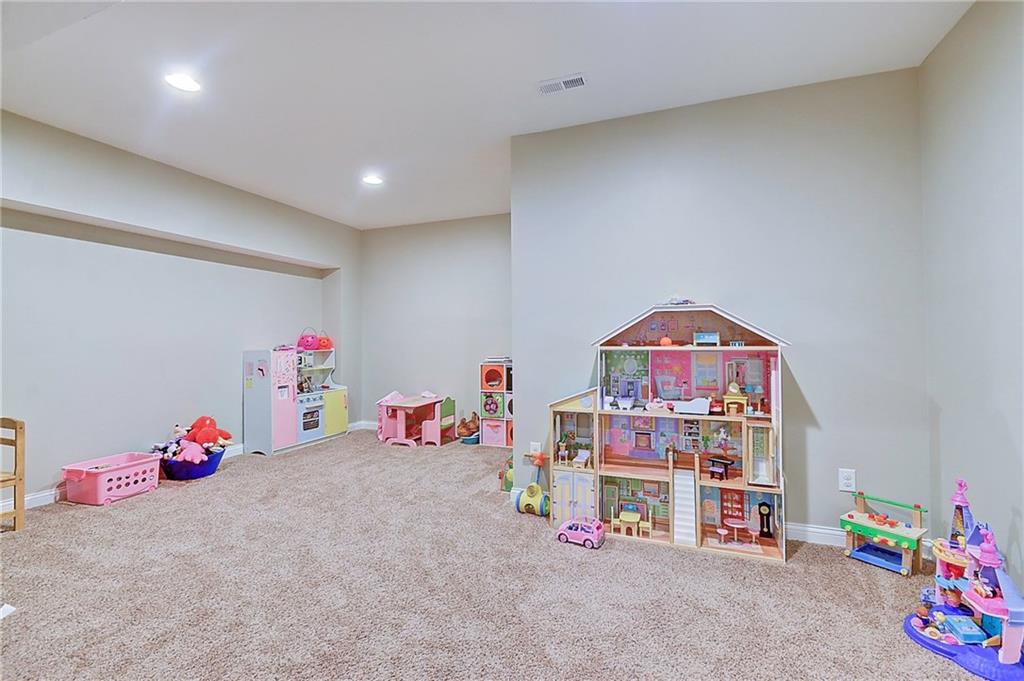 6118 Roxburgh Place Noblesville, IN 46062 - Photo 20 of 24 Gallery Image 20