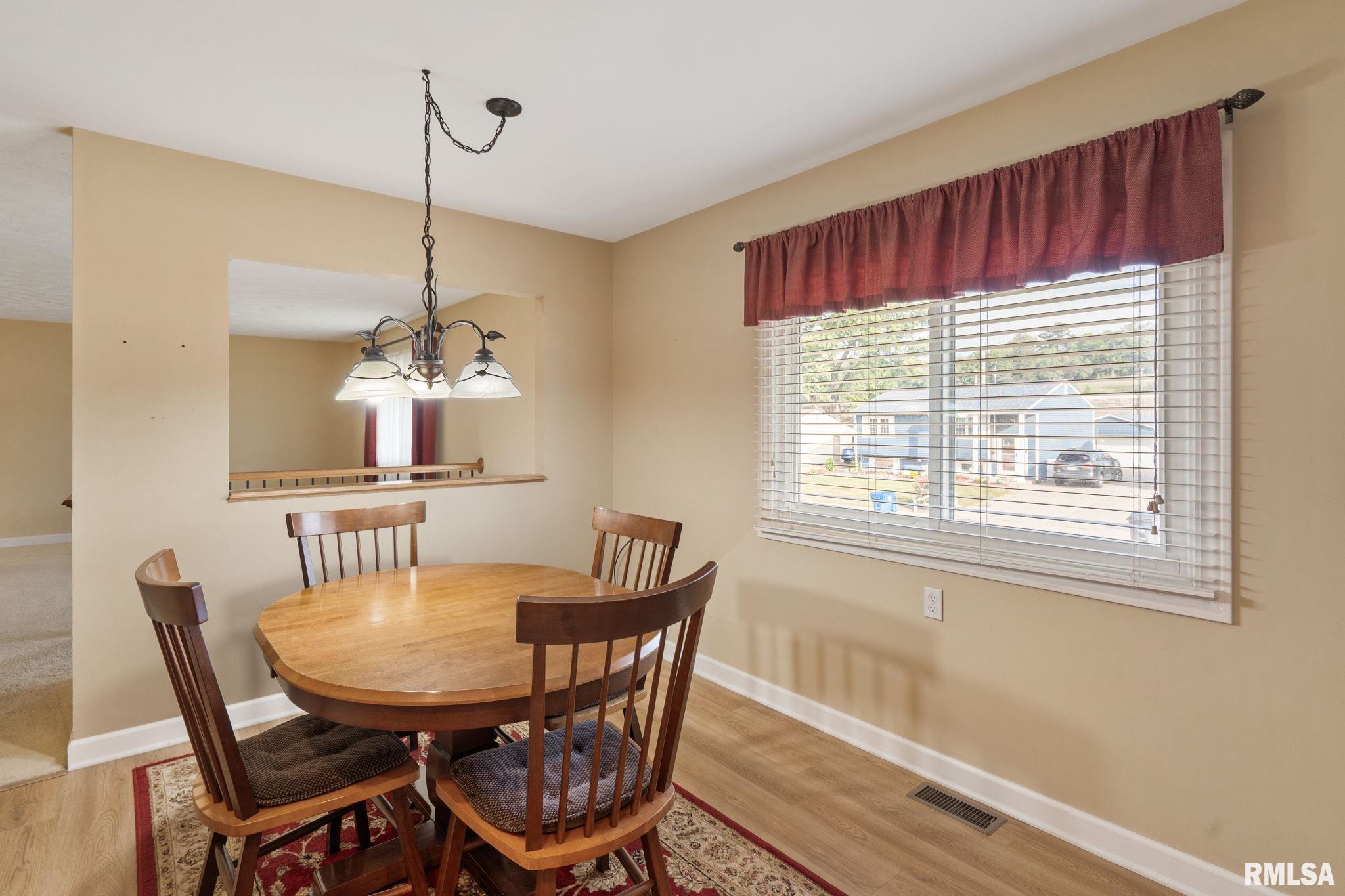 5000 44th Avenue Moline, IL 61265 - Photo 14 of 45