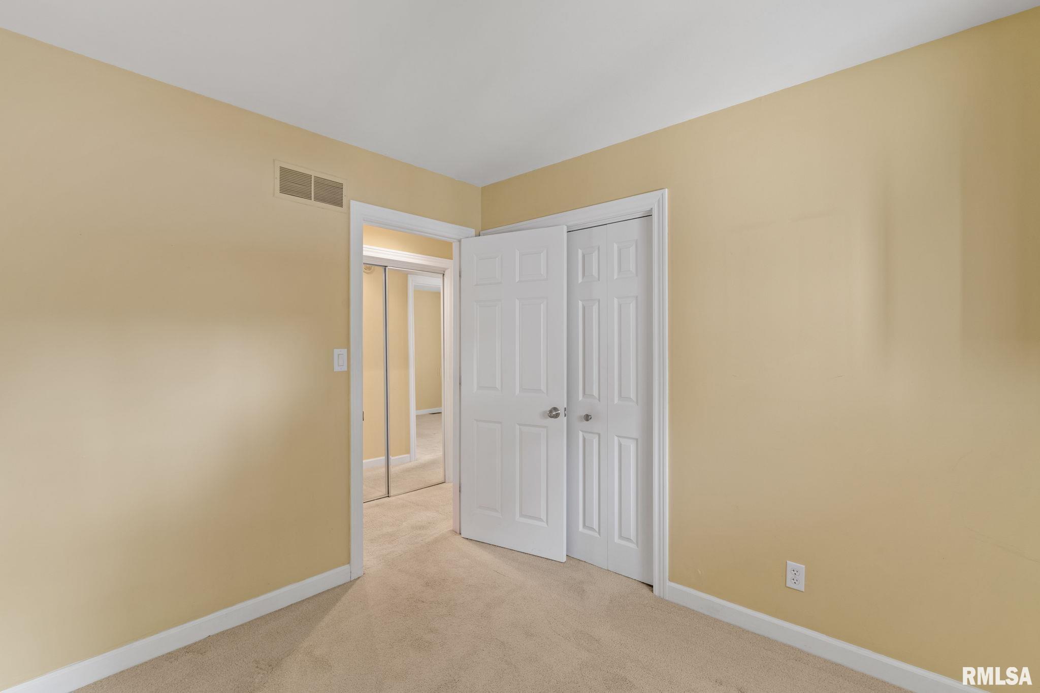 5000 44th Avenue Moline, IL 61265 - Photo 22 of 45