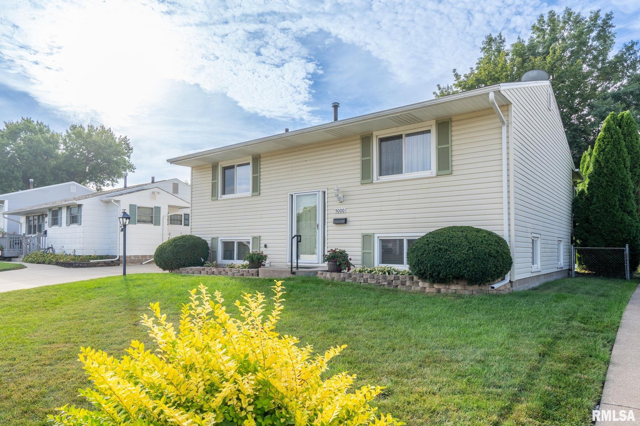 5000 44th Avenue Moline, IL 61265 - Photo 3 of 45