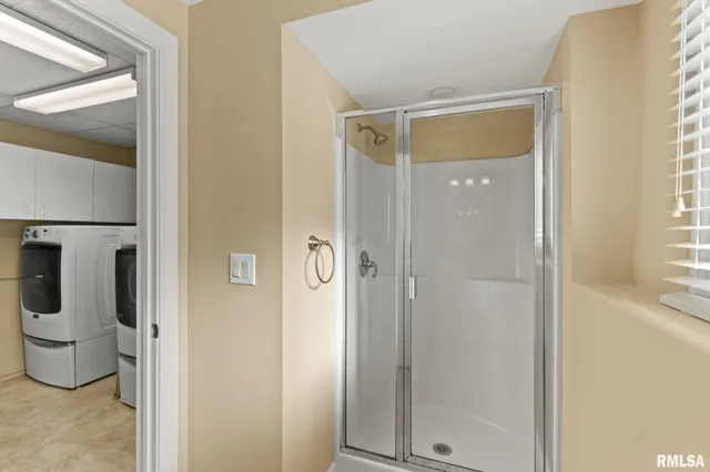 $214,900 | 5000 44th Avenue, Moline, IL 61265