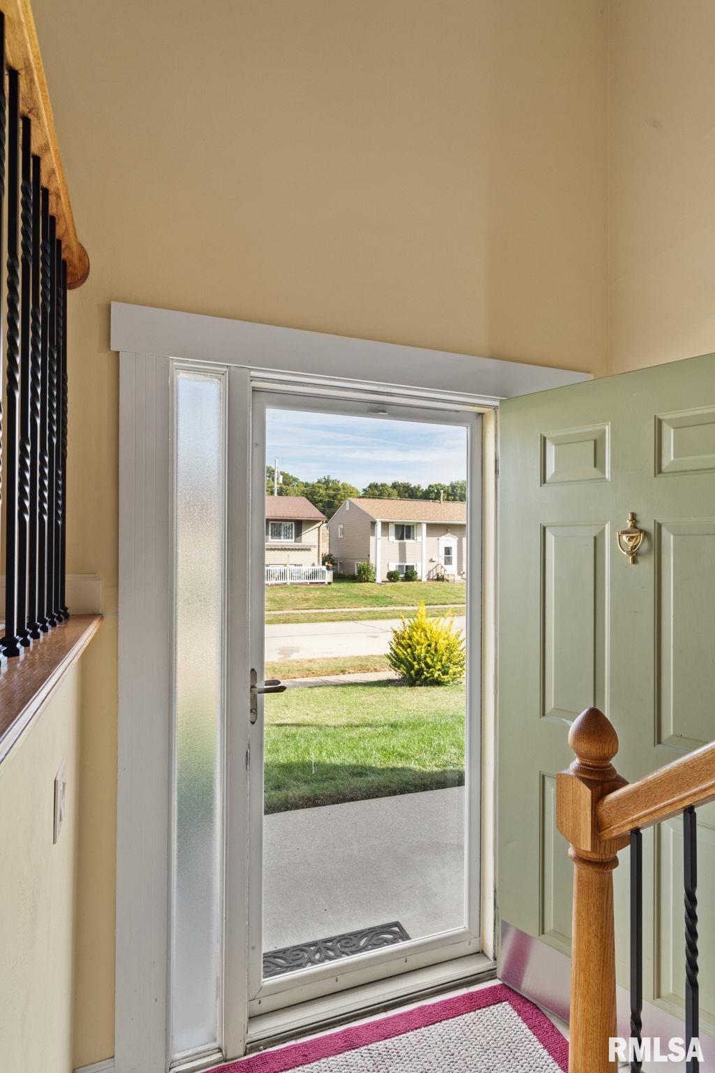 5000 44th Avenue Moline, IL 61265 - Photo 4 of 45