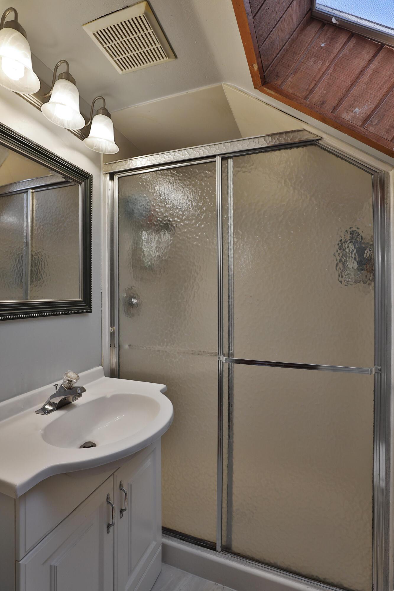 374 Wetmore Road Columbus, OH 43214 - Photo 33 of 45 374-Wetmore-33