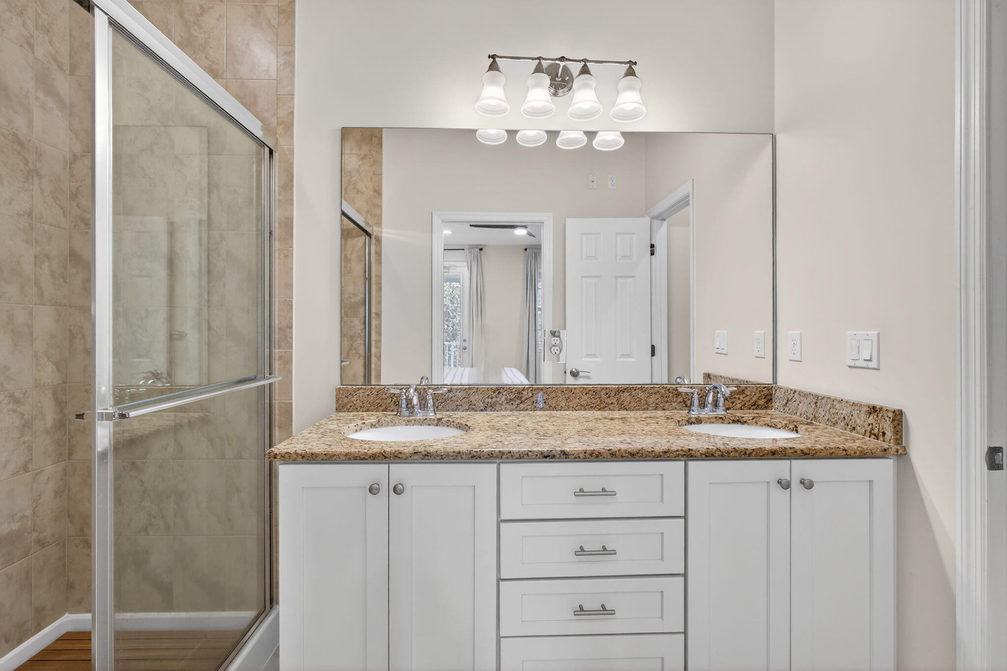 1120 South Community Drive Jupiter, FL 33458 - Photo 23 of 45 Primary Bath