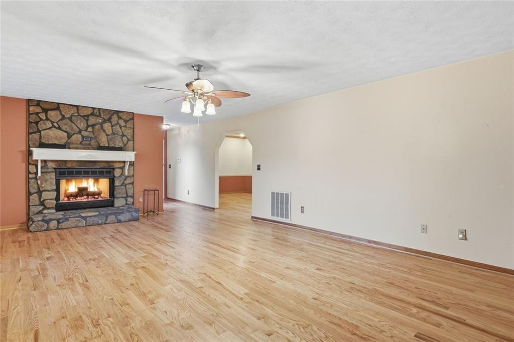 155 Mathews Road Northwest Adairsville, GA 30103 - Photo 3 of 42