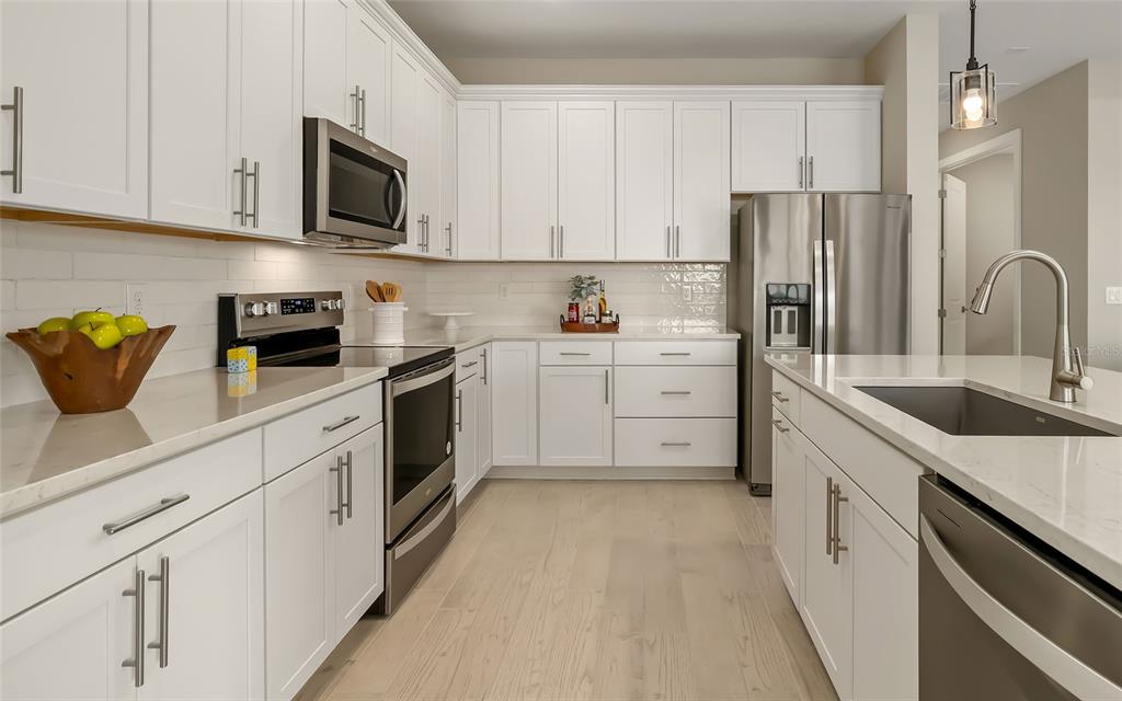 17342 Luminous Avenue Venice, FL 34293 - Photo 11 of 50