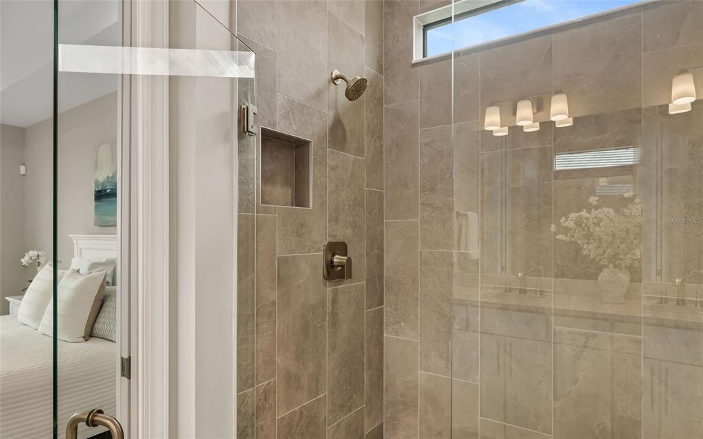 17342 Luminous Avenue Venice, FL 34293 - Photo 18 of 50