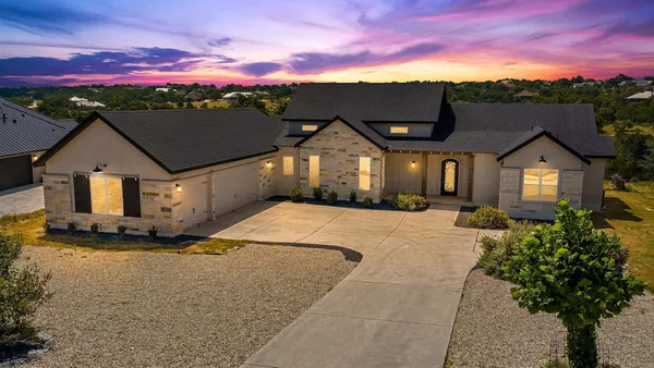 $1,000,000 | 1326 Via Principale, New Braunfels, TX 78132
