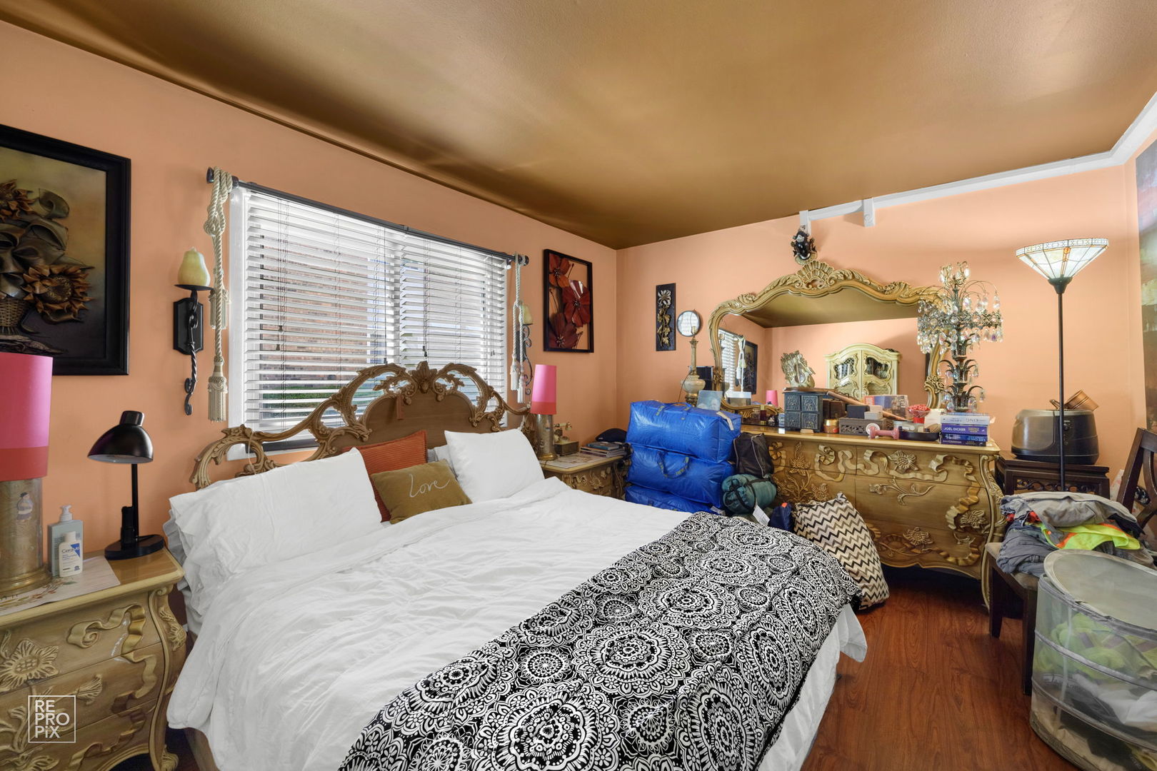 10300 Ridgeland Avenue, Unit 104 Chicago Ridge, IL 60415 - Photo 5 of 11 a bedroom with furniture and a large window