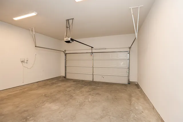 $4,300 | 9211 Millsden Lane, Cypress, TX 77433