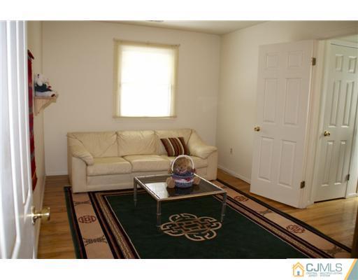 12 Cherokee Road East Brunswick, NJ 08816 - Photo 12 of 18 Gallery Image 12
