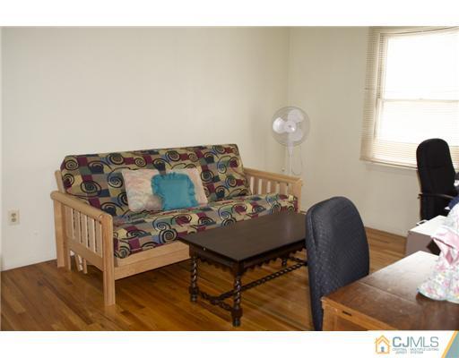 12 Cherokee Road East Brunswick, NJ 08816 - Photo 13 of 18 Gallery Image 13