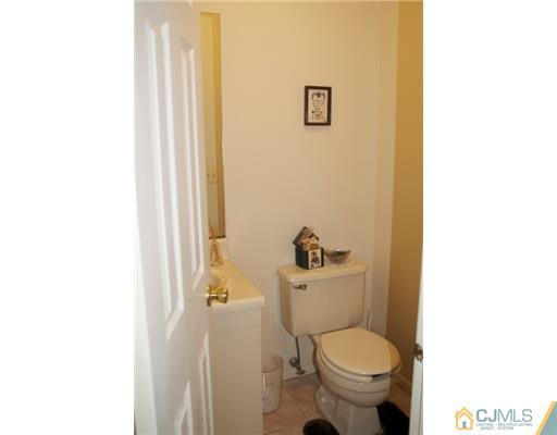 12 Cherokee Road East Brunswick, NJ 08816 - Photo 6 of 18 Gallery Image 6