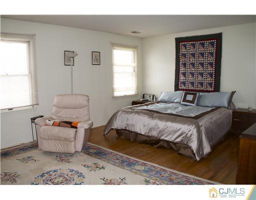 12 Cherokee Road East Brunswick, NJ 08816 - Photo 8 of 18 Gallery Image 8