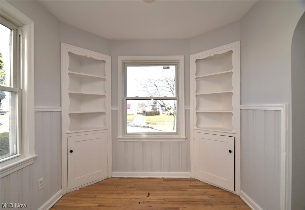 4072 Wilmington Road Cleveland, OH 44121 - Photo 8 of 37