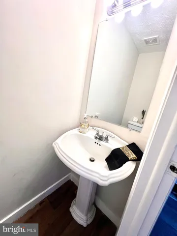 $319,900 | 1652 Thenia Place, Woodbridge, VA 22192