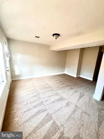 $325,000 | 1652 Thenia Place, Woodbridge, VA 22192