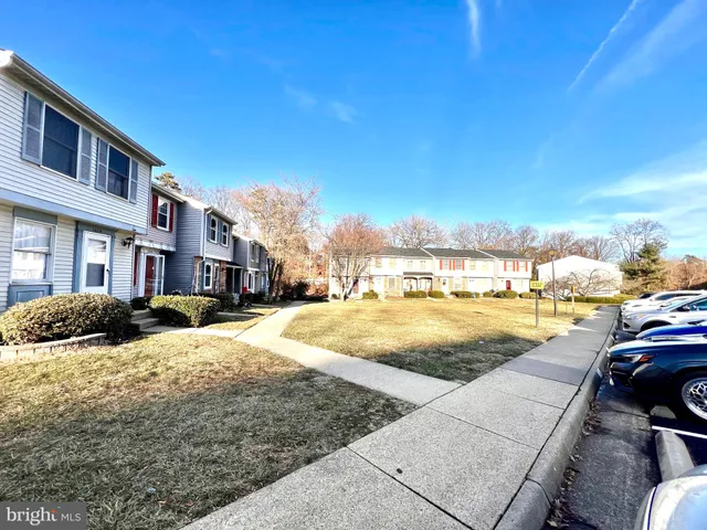 $325,000 | 1652 Thenia Place, Woodbridge, VA 22192