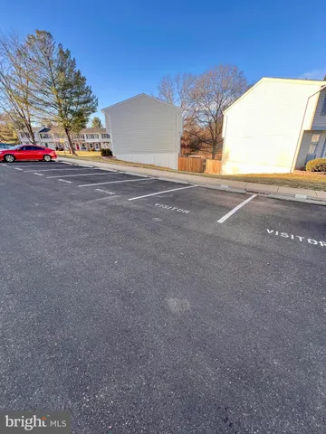 $325,000 | 1652 Thenia Place, Woodbridge, VA 22192