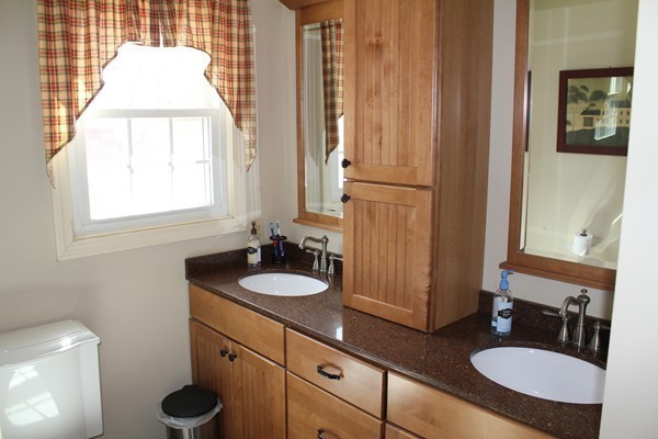 147 Edgewater Road Agawam, MA 01001 - Photo 13 of 30 Gallery Image 13