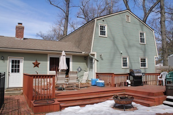 147 Edgewater Road Agawam, MA 01001 - Photo 21 of 30 Gallery Image 21