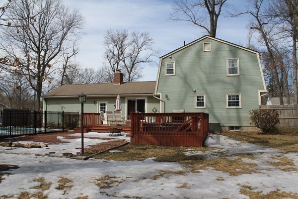 147 Edgewater Road Agawam, MA 01001 - Photo 28 of 30 Gallery Image 28