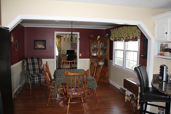 147 Edgewater Road Agawam, MA 01001 - Photo 5 of 30 Gallery Image 5
