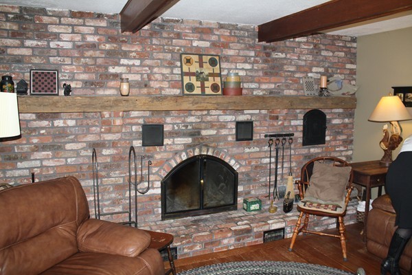 147 Edgewater Road Agawam, MA 01001 - Photo 9 of 30 Gallery Image 9