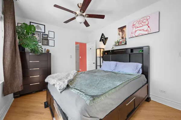 $325,000 | 4838 North Ashland Avenue, Unit 2E, Chicago, IL 60640