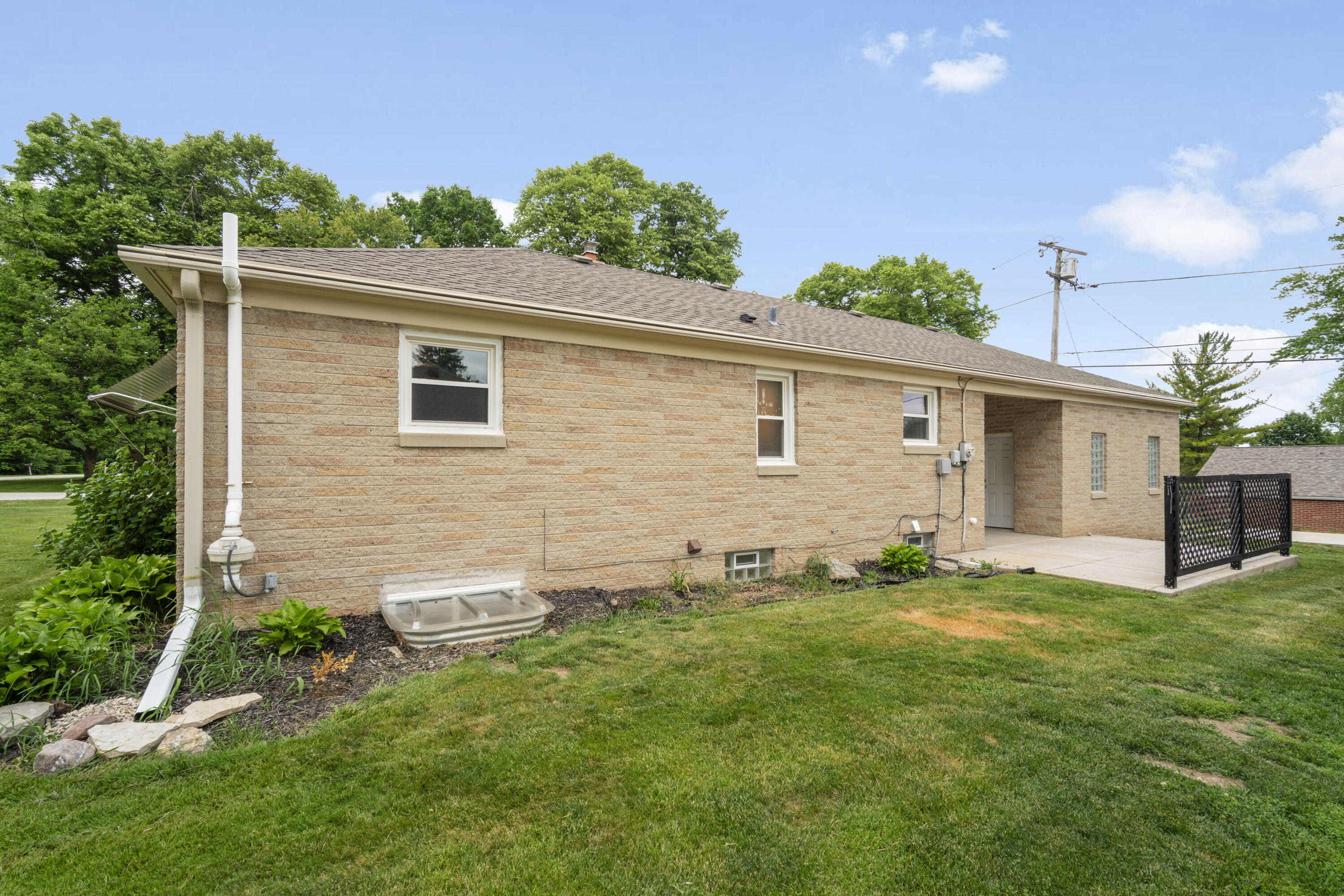 1260 South Edwards Street Brookfield, WI 53005 - Photo 26 of 26 26_imgDSC09052