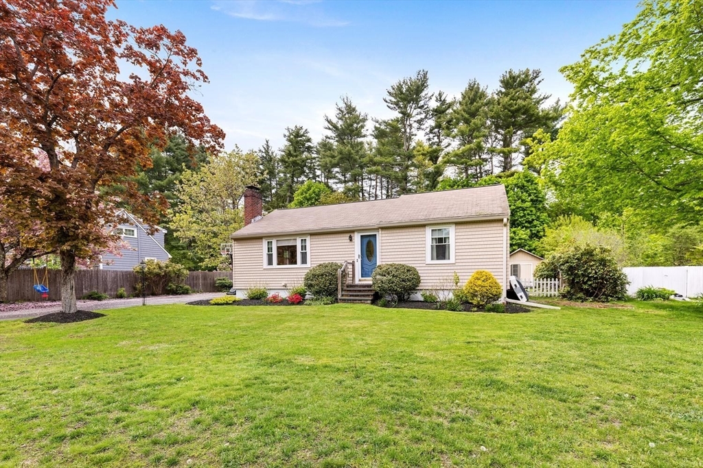 22 Ortins Road Hamilton, MA 01982 - Photo 2 of 31