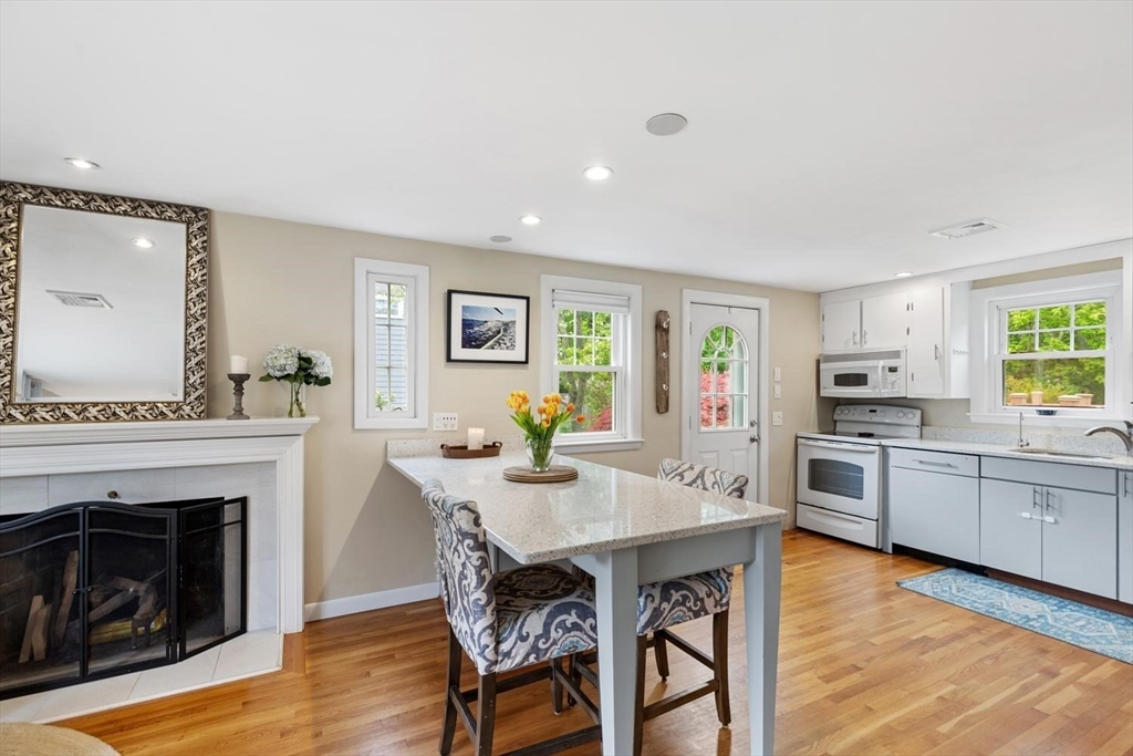 22 Ortins Road Hamilton, MA 01982 - Photo 6 of 31