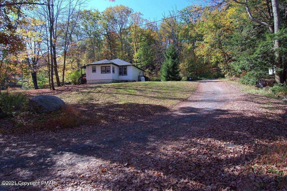 591-601 Pleasant Ridge Road Cresco, PA 18326 - Photo 3 of 16 a view of backyard with green space