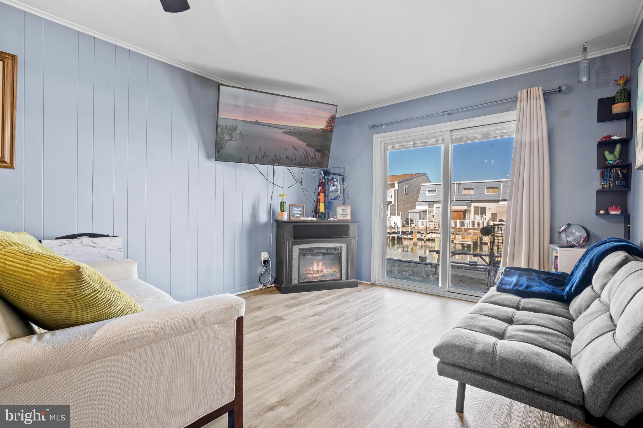 708 Bradley Road, Unit A1 Ocean City, MD 21842 - Photo 9 of 28 Living Room