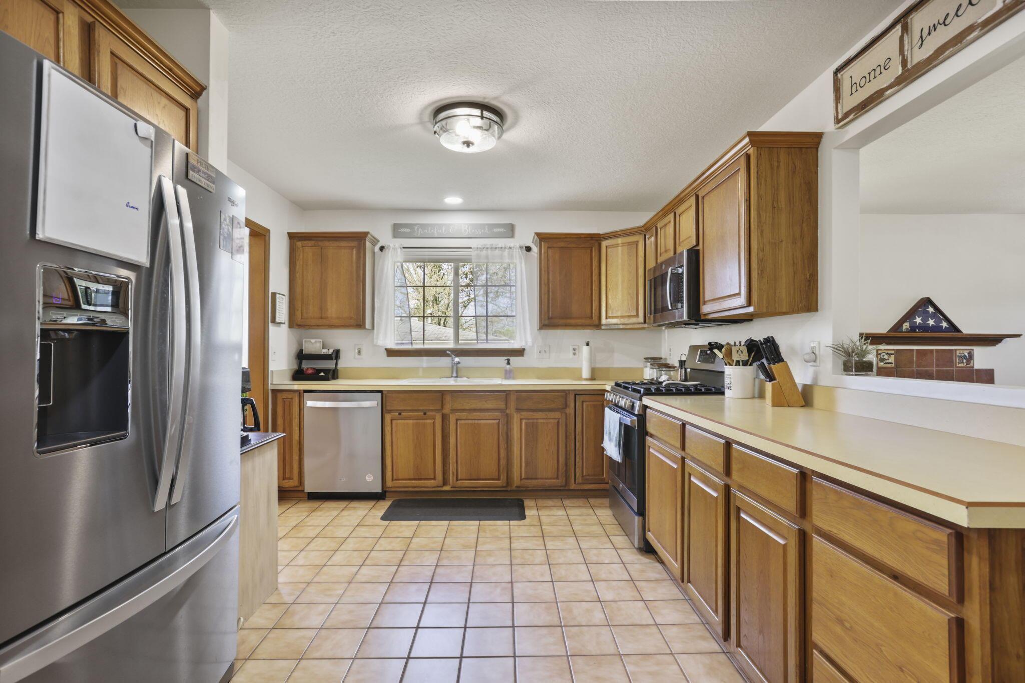 14060 Refugee Road Southwest Pataskala, OH 43062 - Photo 15 of 48 19-web-or-mls-0D3A4586