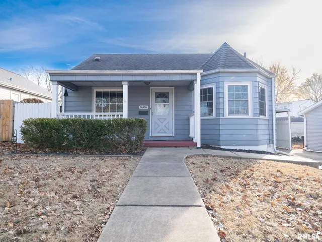 $134,900 | 1606 Circle Road, Peoria, IL 61604