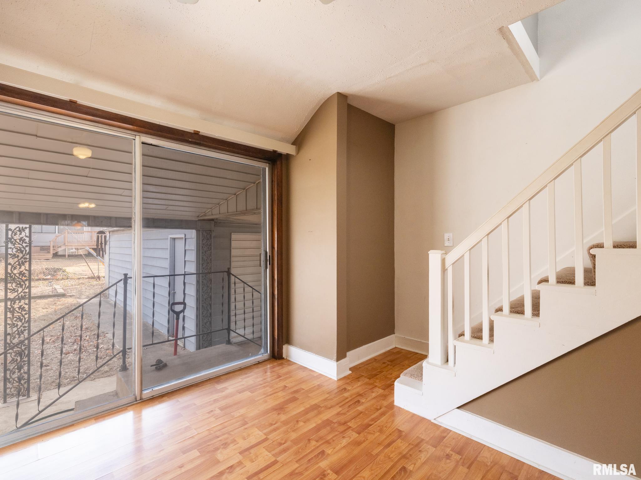 1606 Circle Road Peoria, IL 61604 - Photo 28 of 52