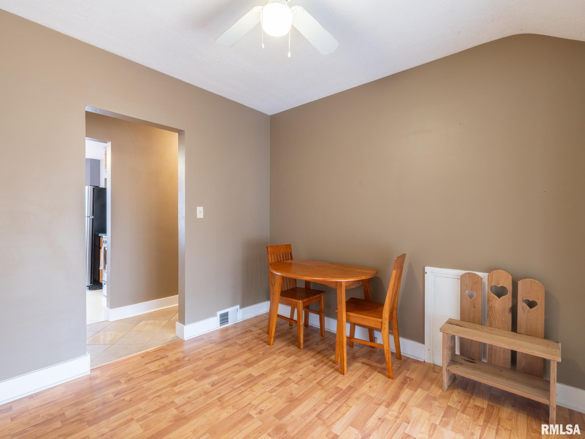 1606 Circle Road Peoria, IL 61604 - Photo 31 of 52