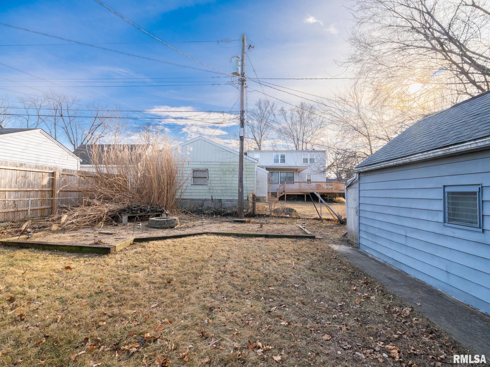 1606 Circle Road Peoria, IL 61604 - Photo 47 of 52