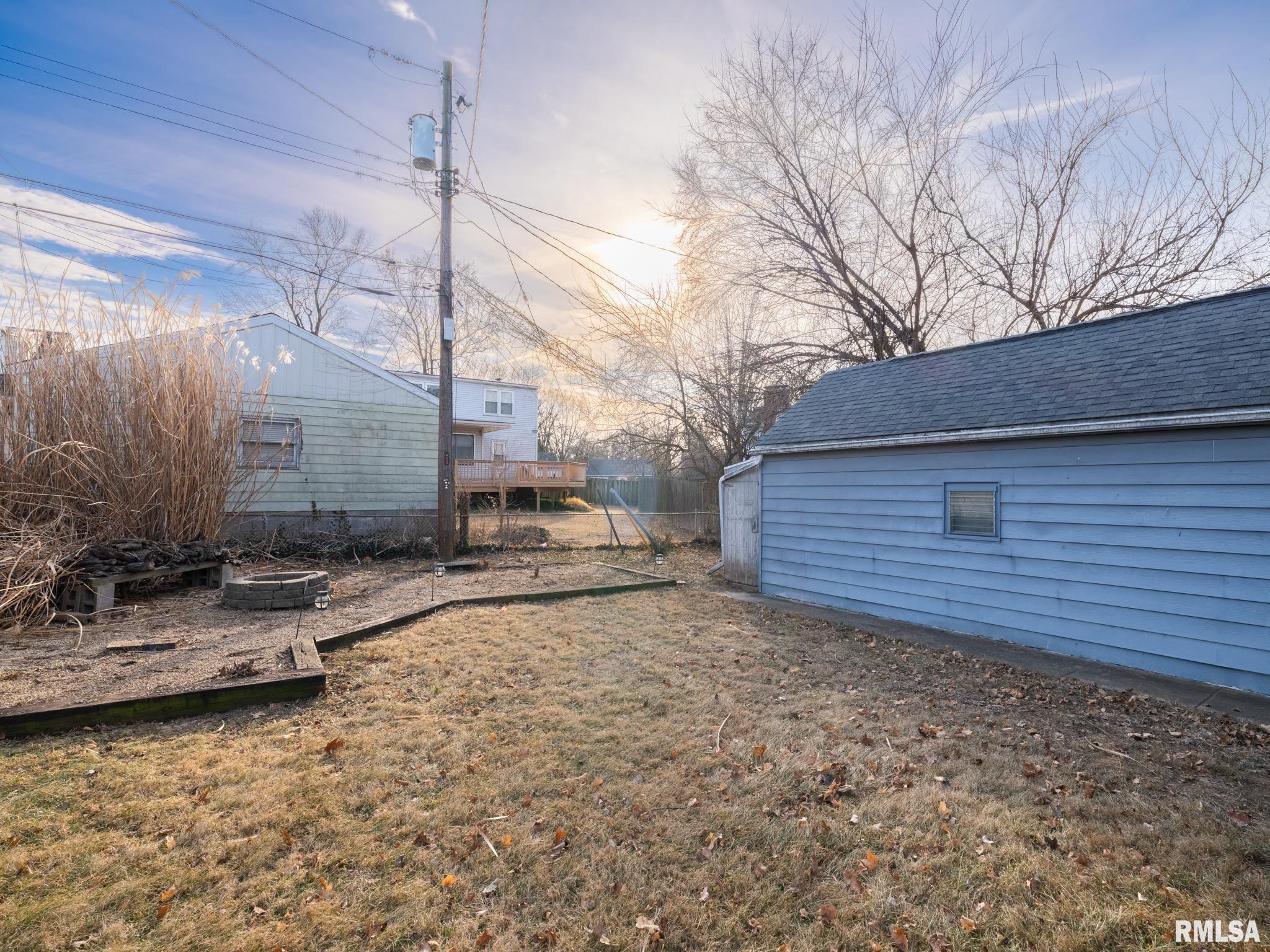 1606 Circle Road Peoria, IL 61604 - Photo 48 of 52