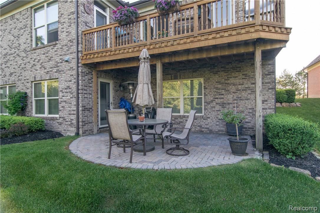 2540 Stoneykirk Court Rochester, MI 48306 - Photo 57 of 63 DSC_0132.jpg