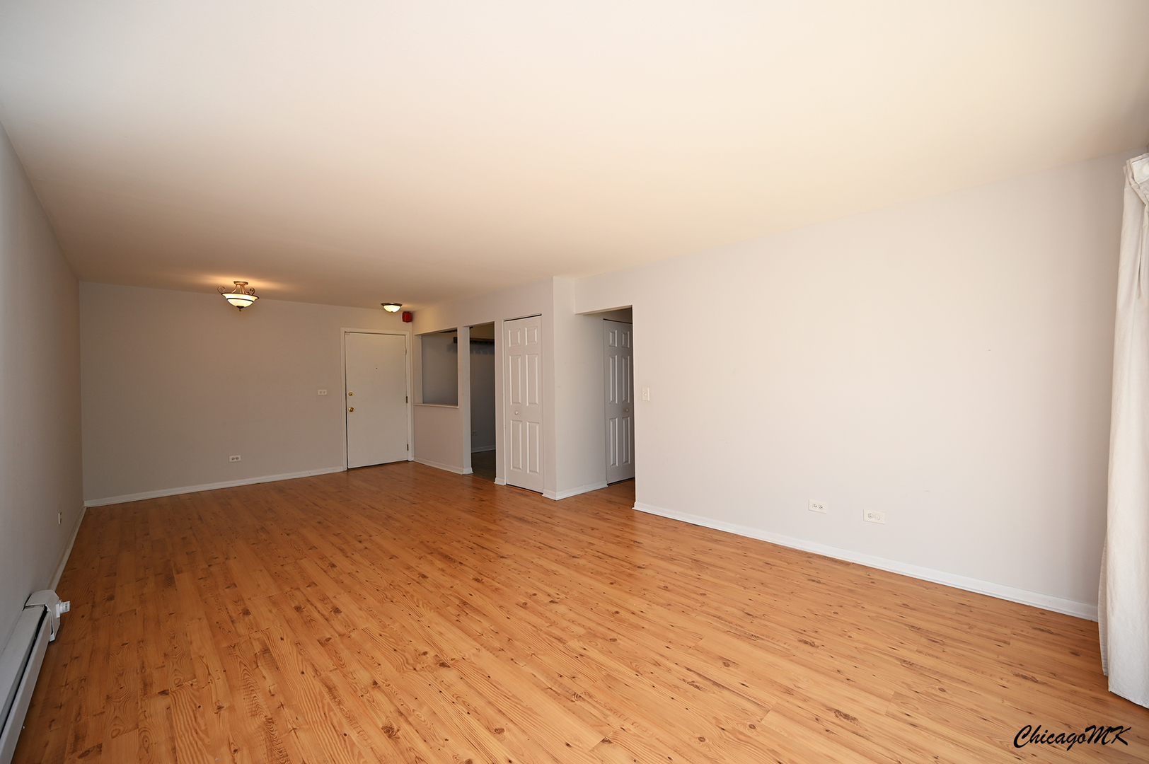 2230 South Goebbert Road, Unit 339 Arlington Heights, IL 60005 - Photo 5 of 38 a view of an empty room