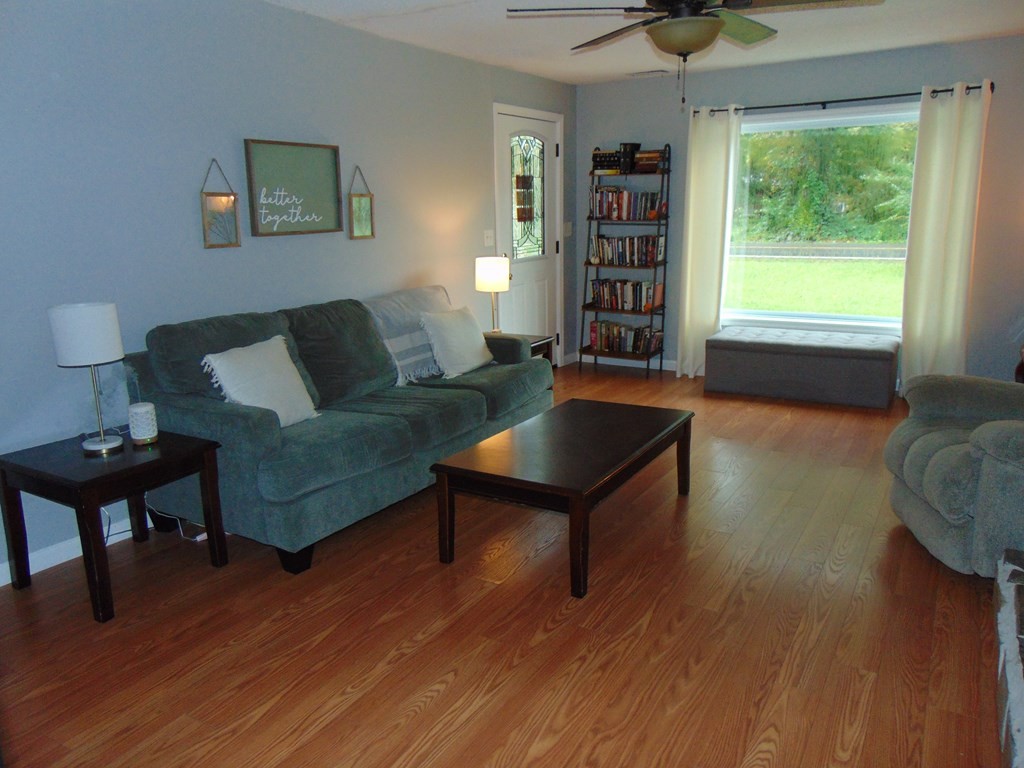 2755 Spring Place Road Southeast Cleveland, TN 37323 - Photo 4 of 20 Gallery Image 4