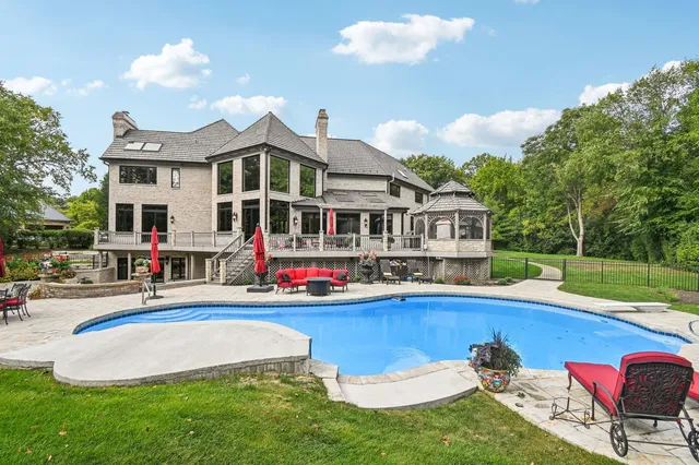 $3,990,000 | 3001 Glen Eagles Court, St. Charles, IL 60174